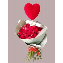 Ramo de 25 rosas corazón...