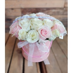 Bombonera rosas tonos suaves